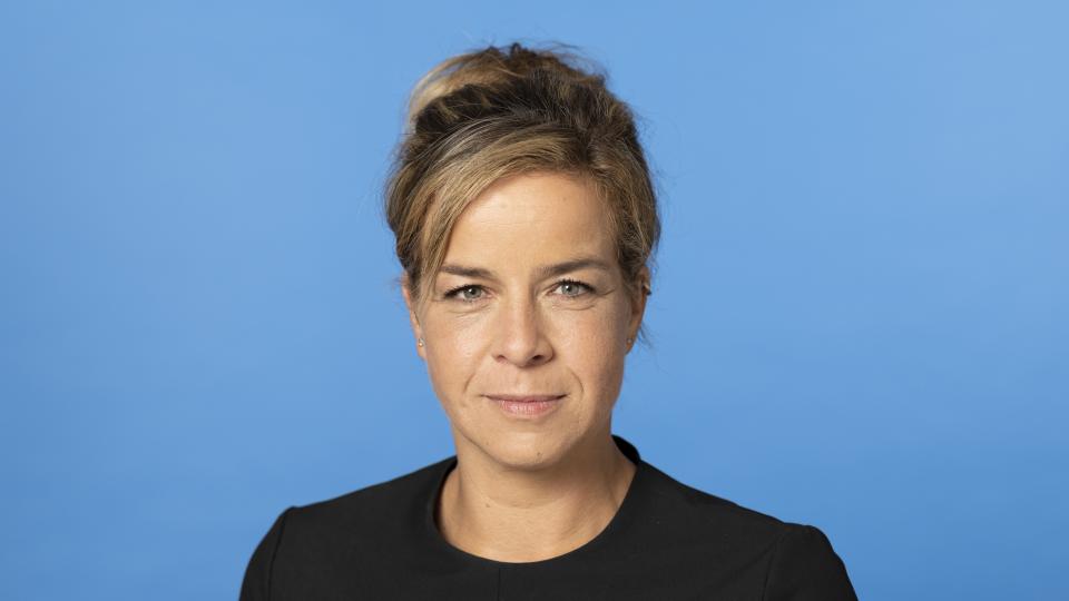 Portraitbild von Ministerin Mona Neubaur