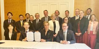 Unterzeichnung einer gemeinsamen Absichtserklärung zur Fortsetzung der Zusammenarbeit in den Bereichen der Erneuerbaren Energien und der Medizintechnik